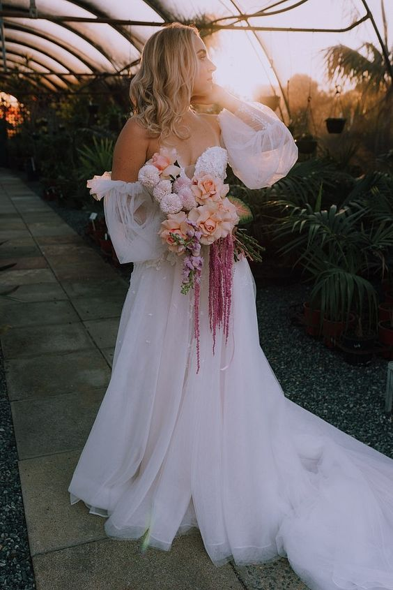 SPRING WEDDINGS VANITY STORIES